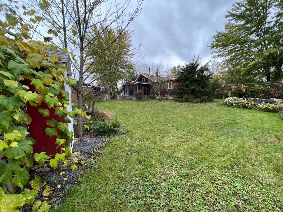 Country Cottage Penn Yan Esterno foto
